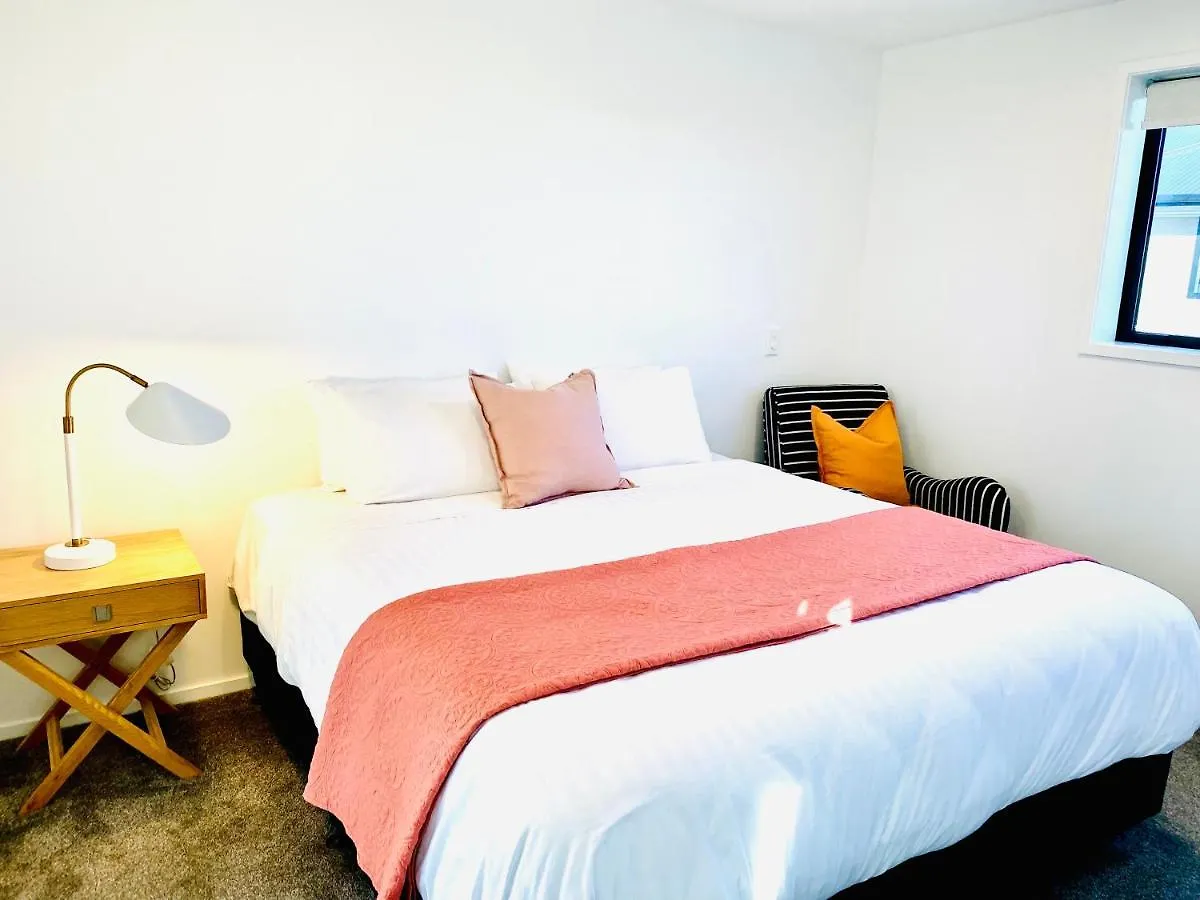 Christchurch Cbd Luxury Townhouse