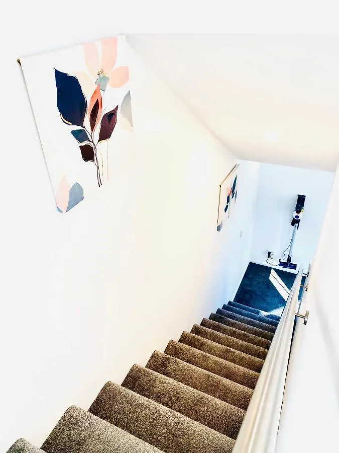 Апартаменты Christchurch Cbd Luxury Townhouse