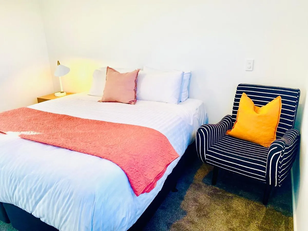 Christchurch Cbd Luxury Townhouse 0*,
