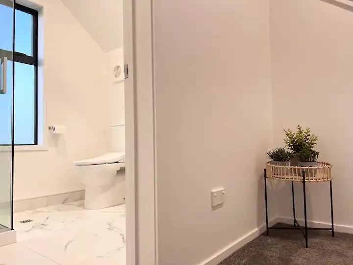 Апартаменты Christchurch Cbd Luxury Townhouse Новая Зеландия